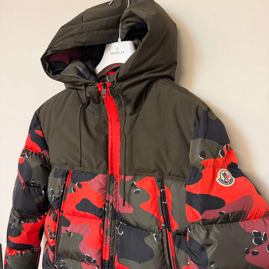 Moncler Eymeric Camo Down Jacket - Size 4