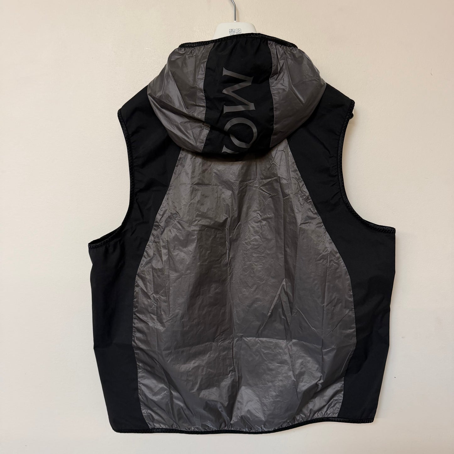Moncler Heizo Hooded Vest Grey/Black - Size 7