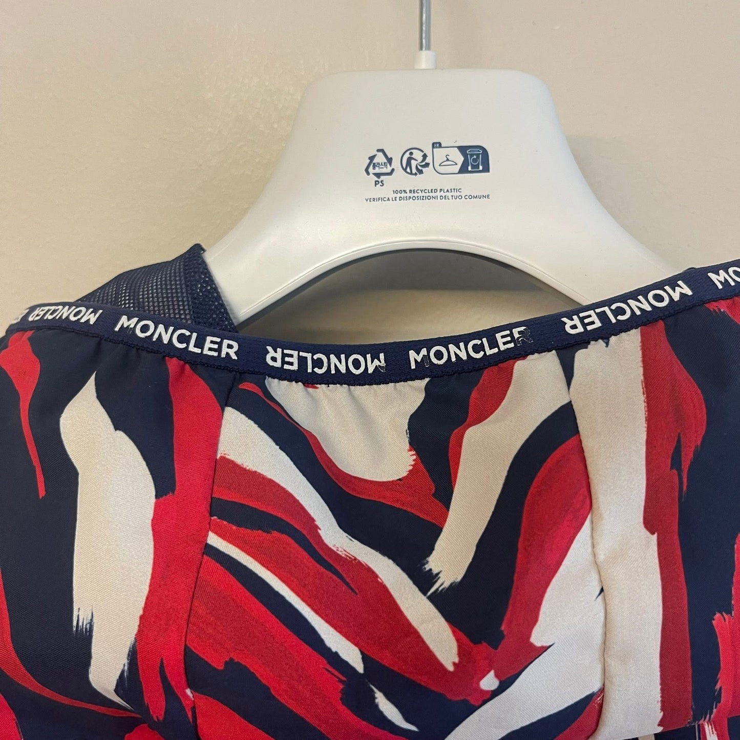 Moncler Chardon Windbreaker - Size 3