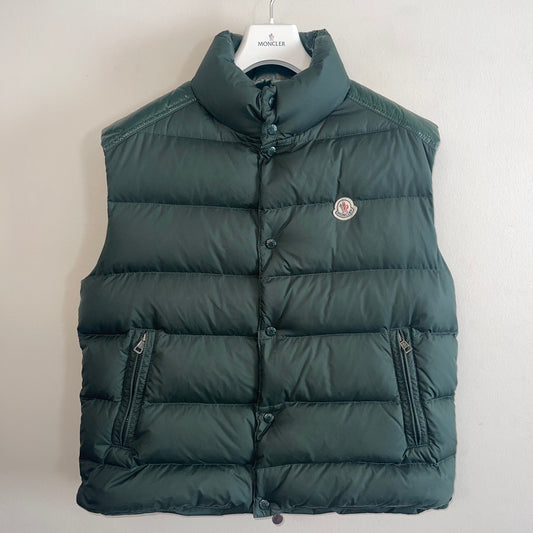 Moncler Cheval Down Gilet - Size XL