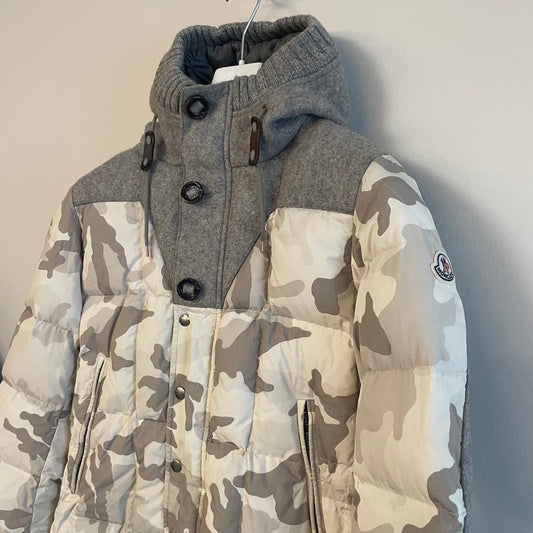 Moncler Mens Beaumont Down Jacket - Size 1