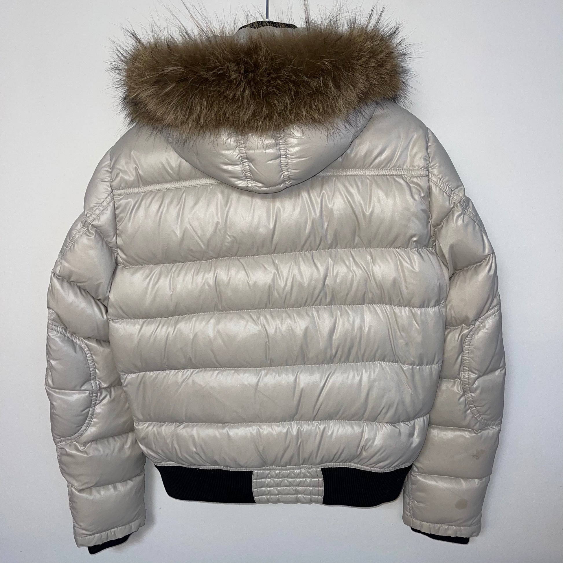 Moncler Veyre Fur Down Jacket - Size 2 – WillsMerch