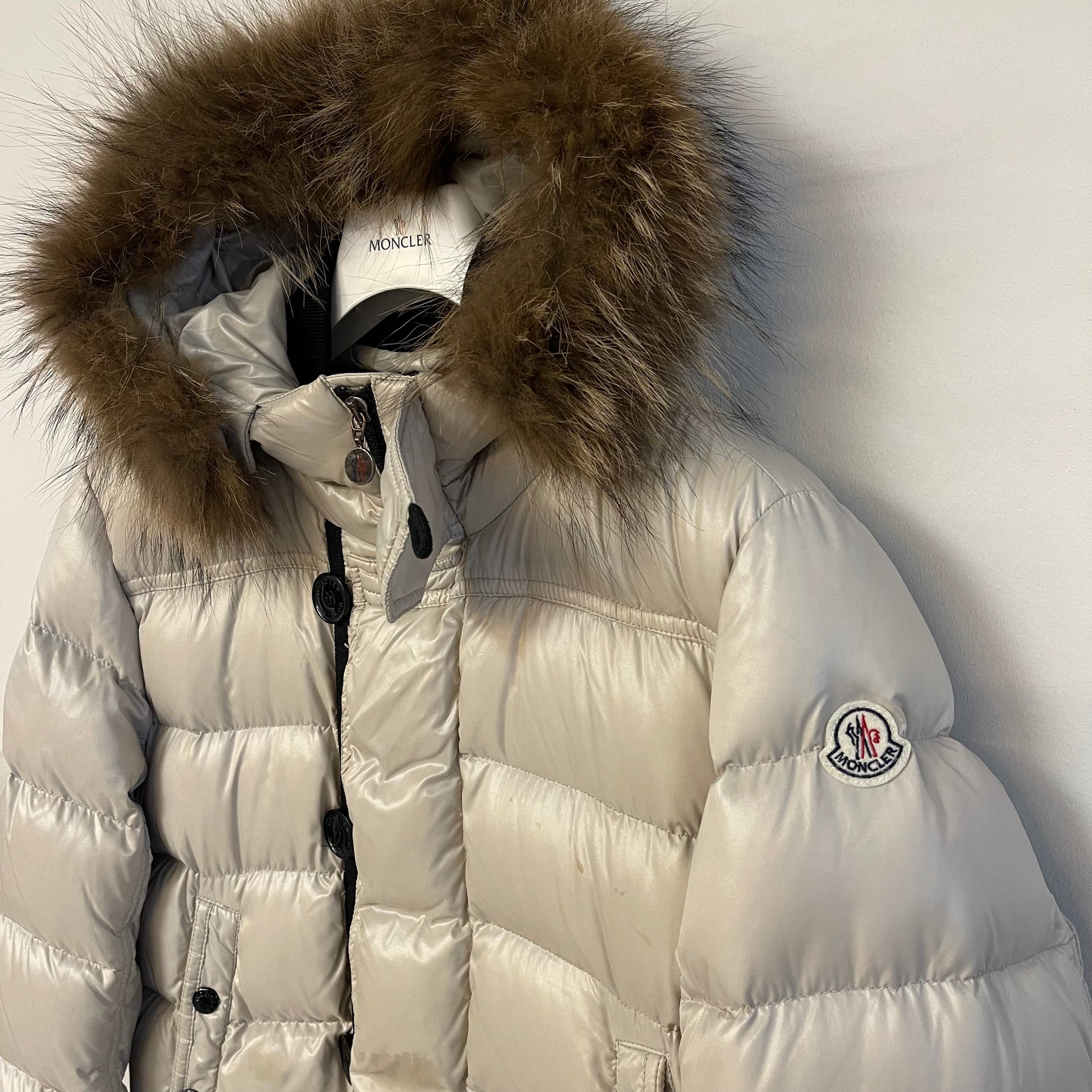 Moncler Veyre Fur Down Jacket - Size 2 – WillsMerch